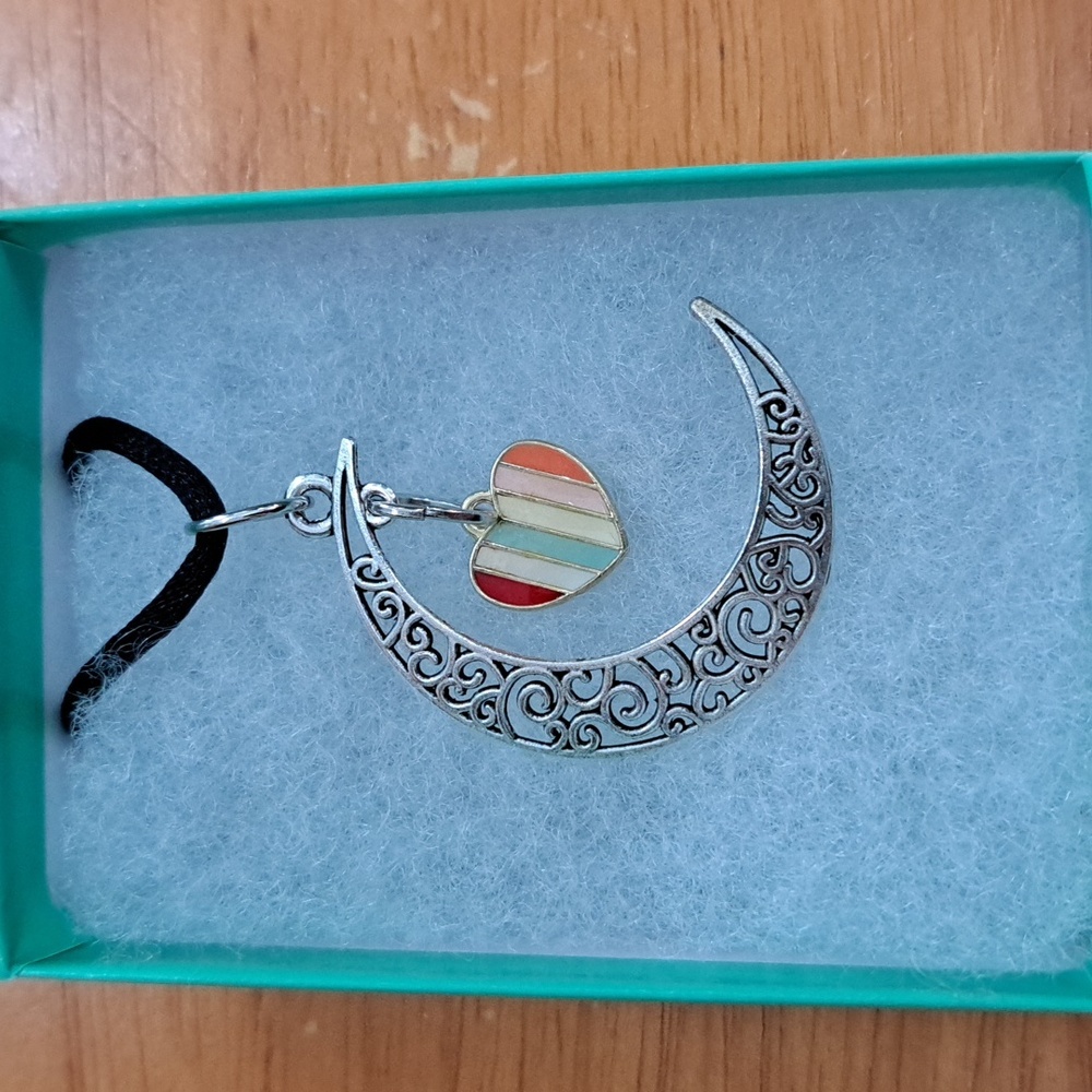 Crescent Moon Heart Necklace - Picture 2 of 5